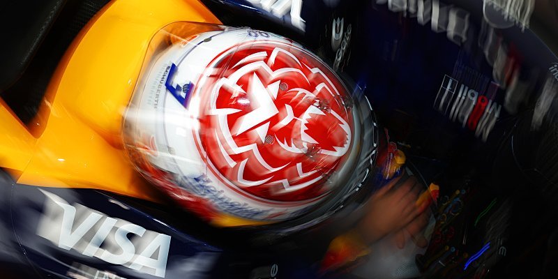 Verstappen pořád vládne