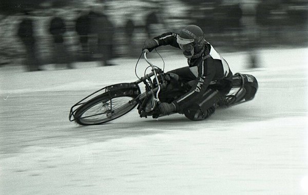 Výstava historických závodních a soutěžních motocyklů