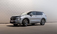 Mitsubishi Outlander slaví 25 let