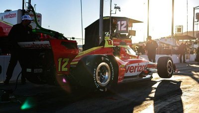 Malukas ovládl první trénink IndyCar v Phoenixu