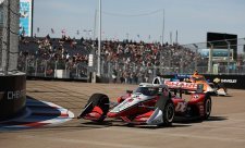 McLaughlin začal první závodní víkend v Texasu nejlépe