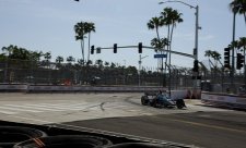 Sobotní trénink přinesl tři nehody a vítězství Kirkwooda