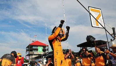 McLareny si v Ohiu vyjely první řadu