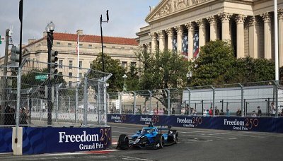 Osychající trať ve Washingtonu zvládl nejlépe Kirkwood