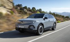 Opel představí v Paříži koncept Opel STX, elektrickou formuli a výkonné modely „GSE“ 