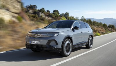 Opel představí v Paříži koncept Opel STX, elektrickou formuli a výkonné modely „GSE“ 