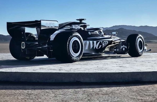 Pirelli prodloužilo svůj kontrakt