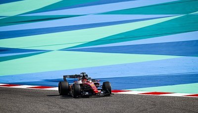 Včera to byl souboj Ferrari a McLarenu