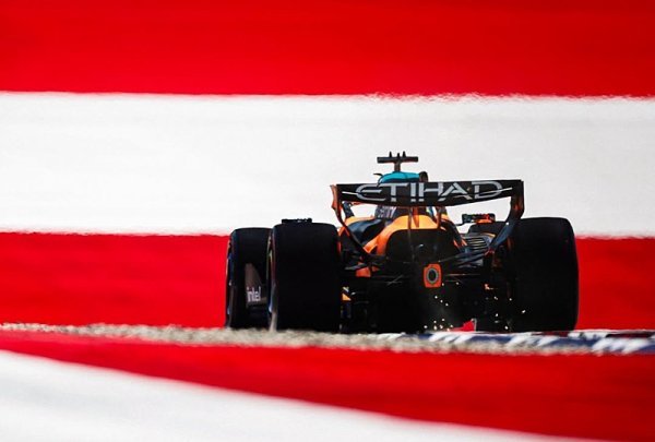 McLaren evidentně zaostává