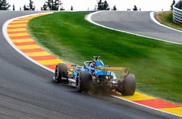 Williams pracuje na B-verzi FW48