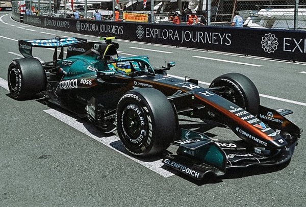 Co Aston trápí v Monte Carlu?