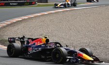 Lawson desetinu za Verstappenem