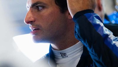 Alonso prý manipuluje komisaře