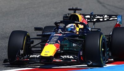 Verstappenovi se nový vůz nelíbí