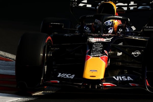 Verstappen a Lawson dostali trest